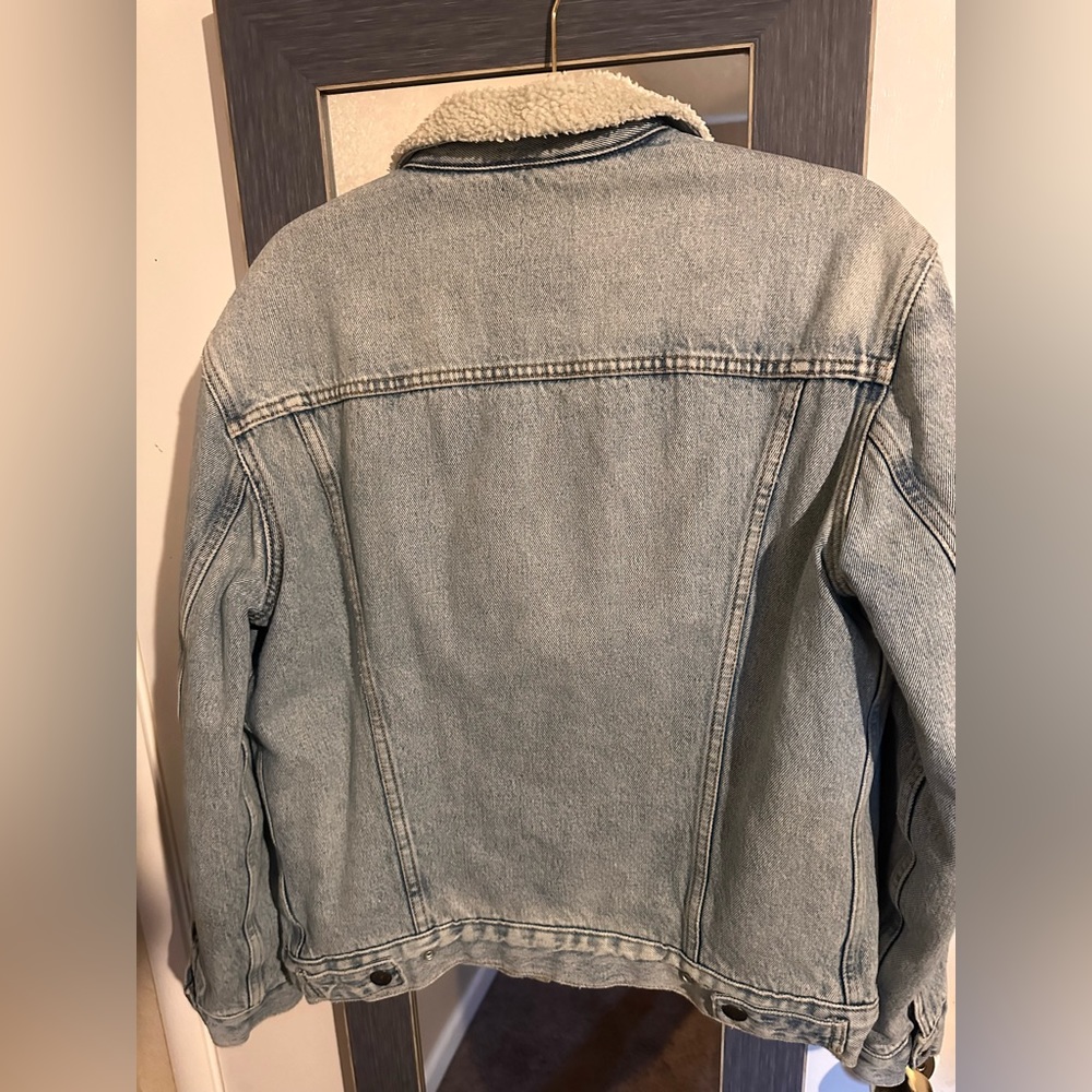 Jacket, sueter - Picture 2 of 9